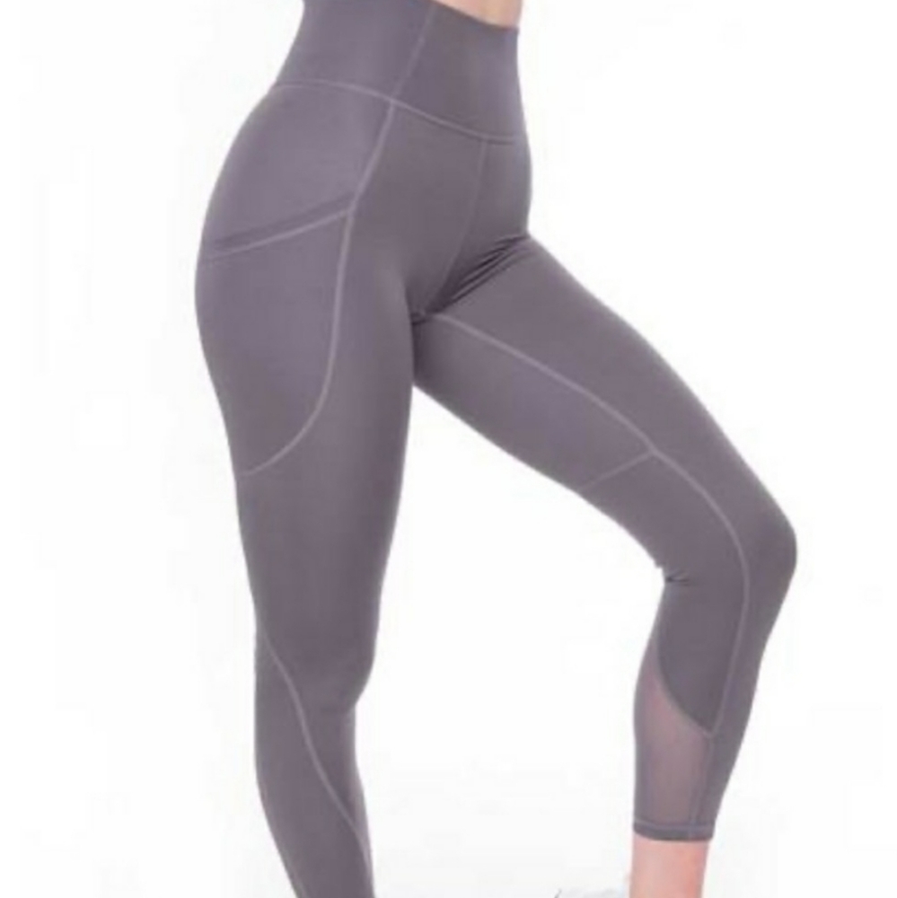 P'tula Crystal Driven For More Performance Legging